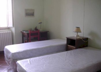 Camera da letto - Independent house via Giacomo Leopardi, 18, Poggio San Vicino - photo 19