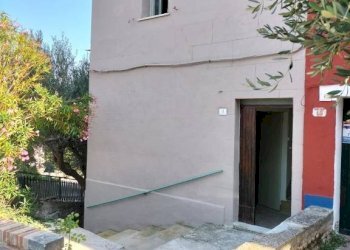 Facciata - Independent house via Giacomo Leopardi, 18, Poggio San Vicino - photo 32