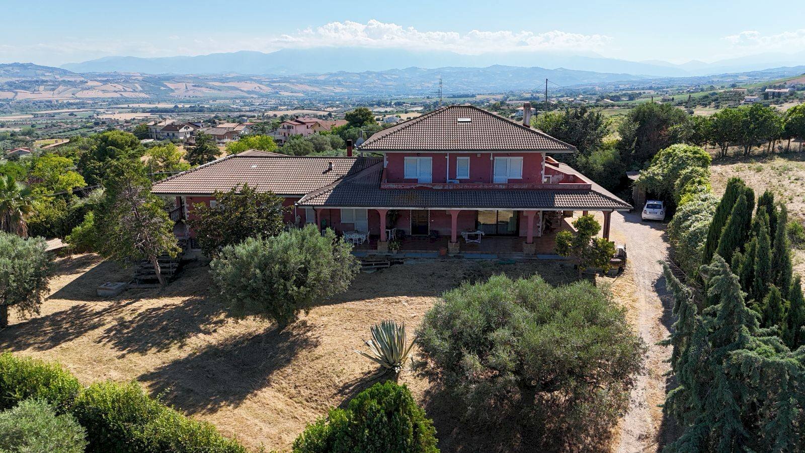 Foto 1 - Villa CONTRADA GIARDINO
 
3, Roseto degli Abruzzi - foto 1