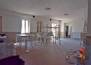 Salone - Stabile - Palazzo via Mortè, Roccaforte Mondovì - foto 4