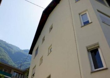 Facciata - Trilocale via per Arogno, 15, Campione d'Italia - foto 6