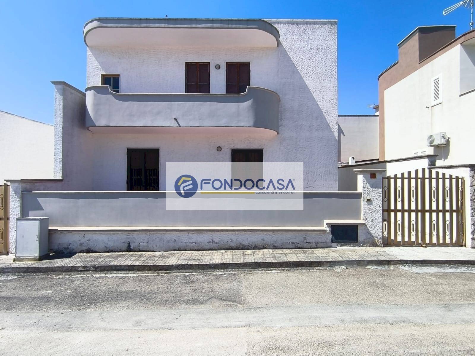 Foto 1 - Villa via della Lampreda
 
22, Lecce - photo 1