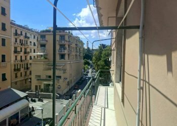 Balcone - Bilocale via Pisa, 2, Genova (zona Albaro) - foto 2