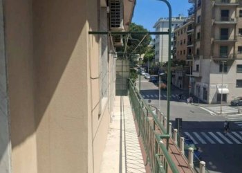 Balcone - Bilocale via Pisa, 2, Genova (zona Albaro) - foto 3