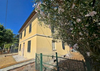 Foto 2 - Independent house Via Borgo Garibaldi
 
136, Deruta - photo 2