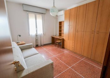 Camera da letto - Trilocale via della Pietra, 22, Bologna (zona Borgo Panigale) - foto 11
