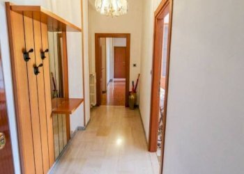 Corridoio - Trilocale via della Pietra, 22, Bologna (zona Borgo Panigale) - foto 12