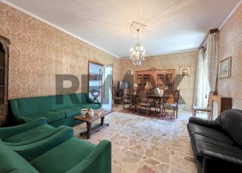 Sala da pranzo - Apartment Via Gugliemo Marconi
60, Cosenza - photo 9