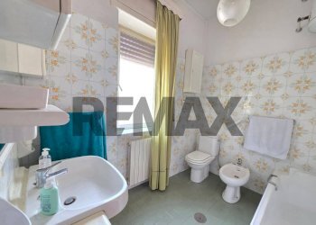 Bagno - Apartment Via Gugliemo Marconi
60, Cosenza - photo 14