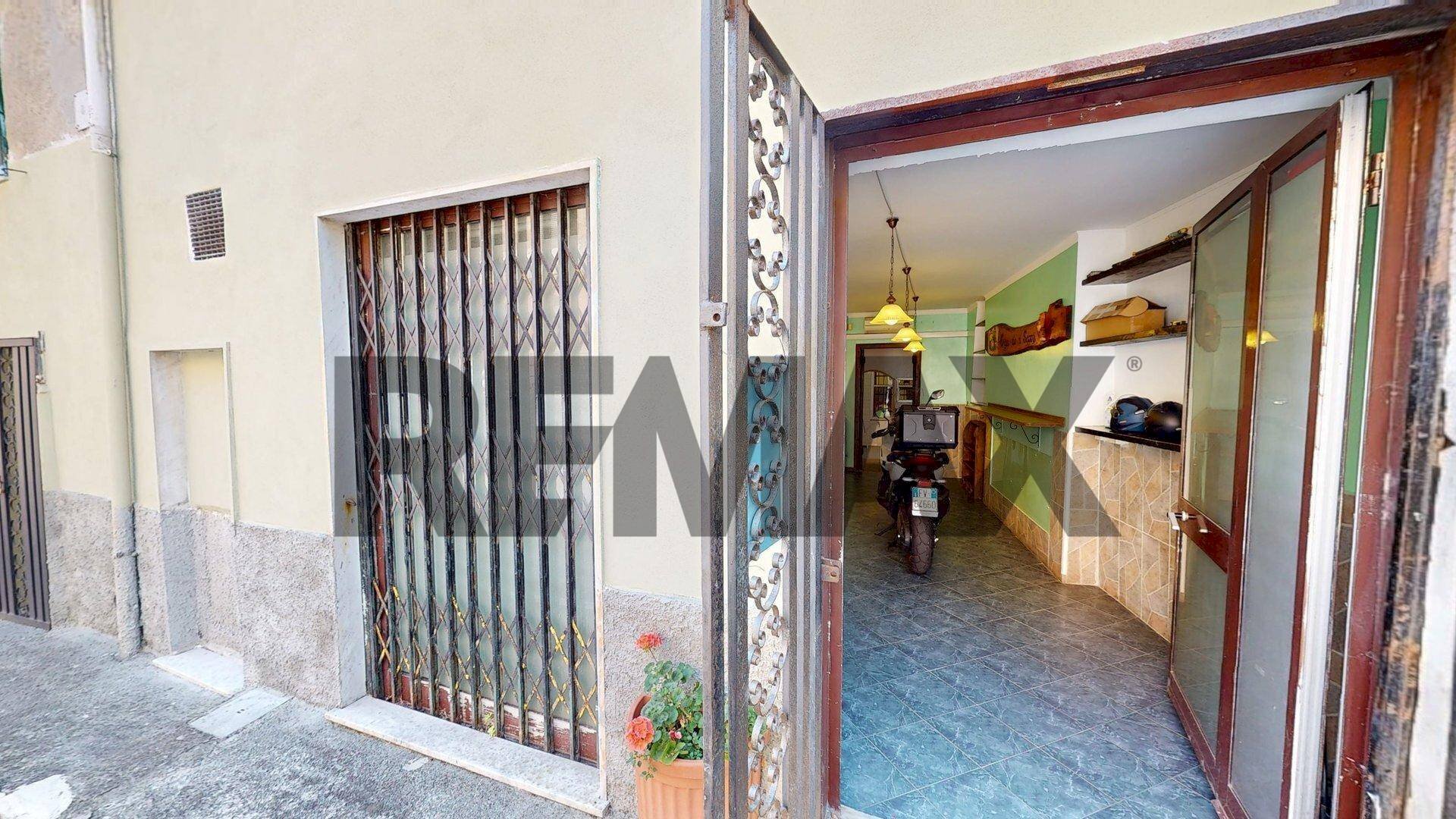 Edificio all\'aperto - Appartamento via Conte Ernesto Lombardo
15, Campomorone - foto 2