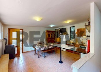 Sala da pranzo - Appartamento via Conte Ernesto Lombardo
 
15, Campomorone - foto 16