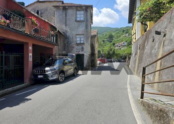 Edificio all\'aperto - Appartamento via Conte Ernesto Lombardo
 
15, Campomorone - foto 77