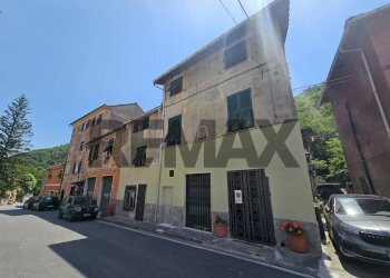 Edificio all\'aperto - Appartamento via Conte Ernesto Lombardo
 
15, Campomorone - foto 79