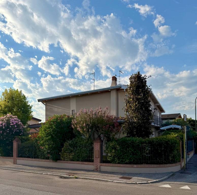 Facciata - Villa via Luigi Einaudi, Bagnolo Mella - photo 3