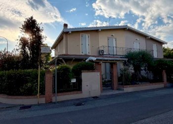 Facciata - Villa via Luigi Einaudi, Bagnolo Mella - photo 1