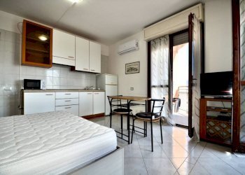 Camera da letto - One-room apartment via San Tomaso de' Calvi, Bergamo (neighborhood Canovine) - photo 4
