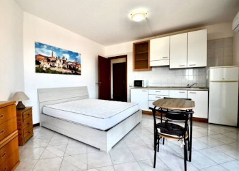 Camera da letto - One-room apartment via San Tomaso de' Calvi, Bergamo (neighborhood Canovine) - photo 5