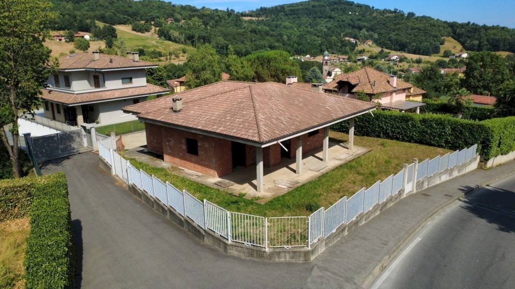 Facciata - Villa via Pramartino, 2, San Pietro Val Lemina - foto 3