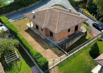 Facciata - Villa via Pramartino, 2, San Pietro Val Lemina - foto 14