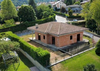 Facciata - Villa via Pramartino, 2, San Pietro Val Lemina - foto 16