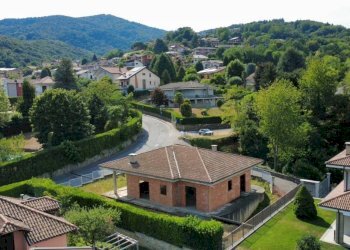 Facciata - Villa via Pramartino, 2, San Pietro Val Lemina - foto 20