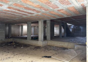 Interno non residenziale - Villa via Pramartino, 2, San Pietro Val Lemina - foto 27