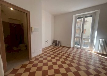 Stanza non arredata - One-room apartment via Enrico Toti, 9, Sondrio - photo 2