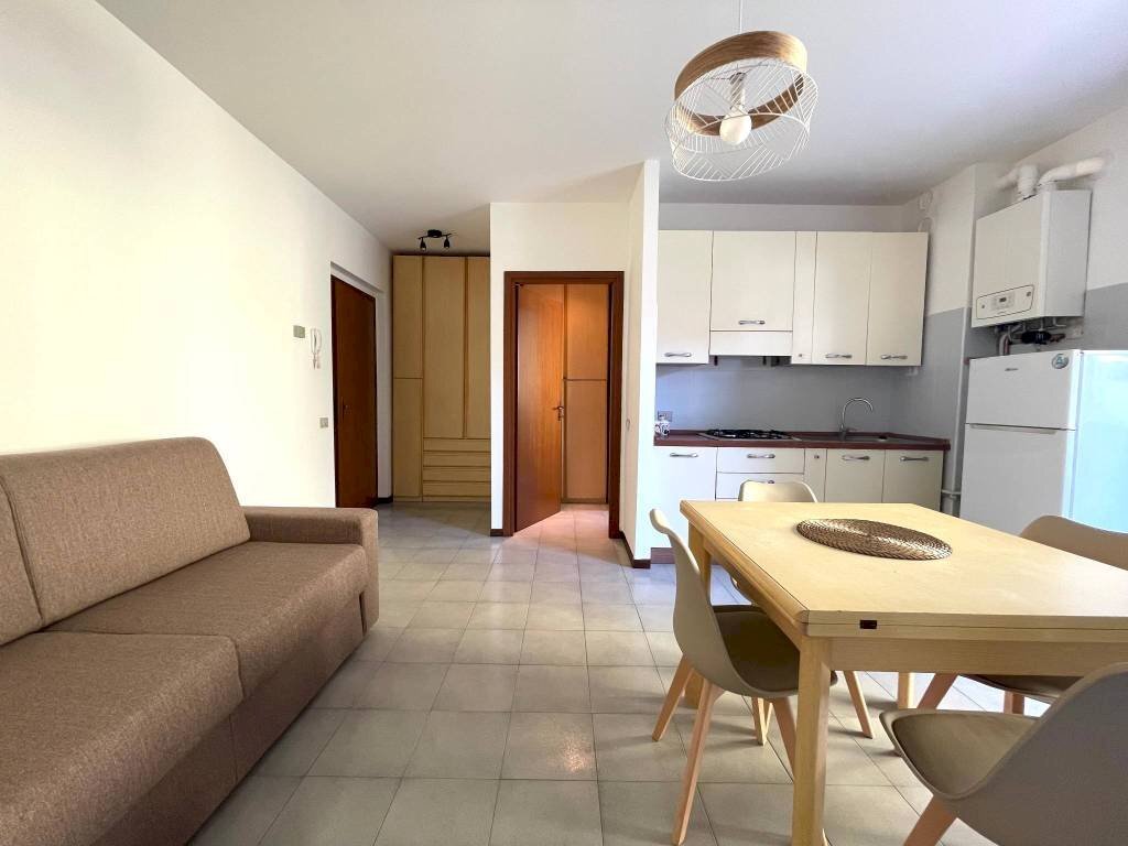 Cucina - Monolocale via Monte Rosa, 29, Vimercate - foto 2
