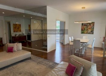 SALA DA PRANZO 05 - Four-room apartment via Borgo Pietro Wuhrer, Brescia - photo 4