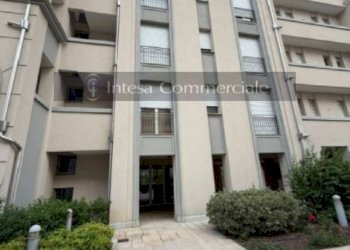 ESTERNO 03 - Four-room apartment via Borgo Pietro Wuhrer, Brescia - photo 13