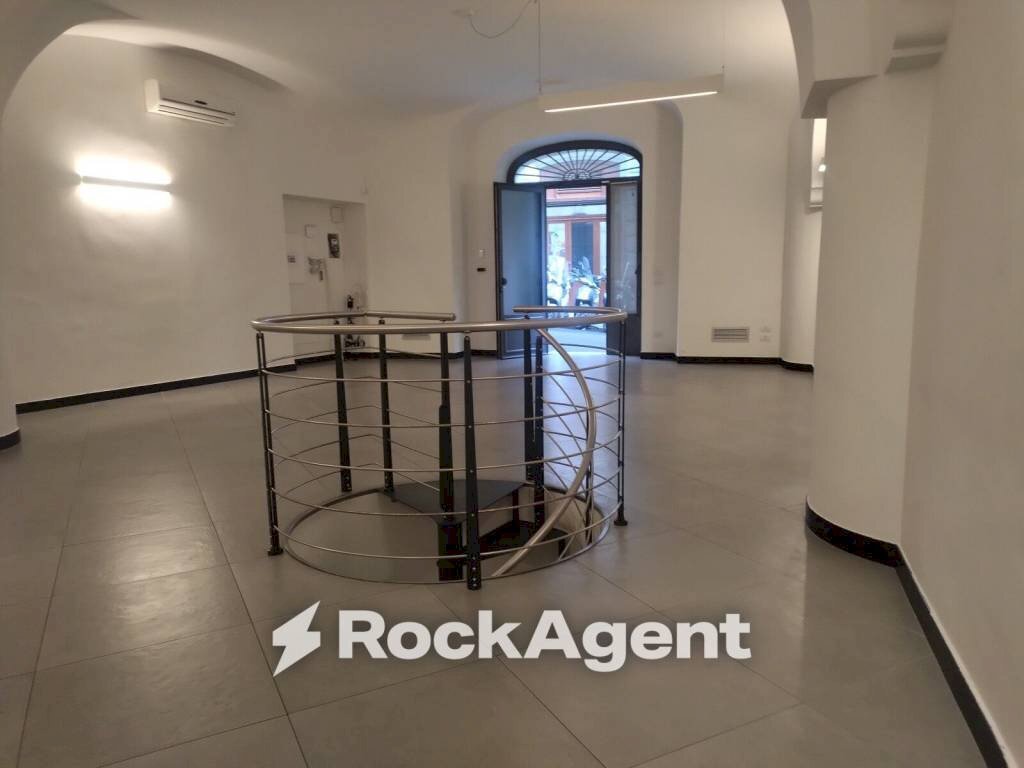 Interno non residenziale - Ufficio via della Consulta, 5, Roma (zona Centro Storico) - foto 1