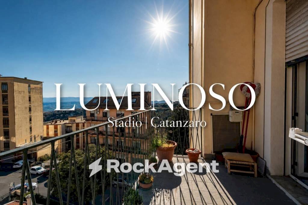 Terrazzo - Quadrilocale via Madonna dei Cieli 40/a, Catanzaro - foto 1