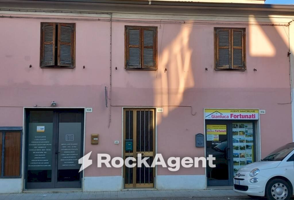 Facciata - Four-room apartment via Raffaello Sanzio, 106, Senigallia - photo 2
