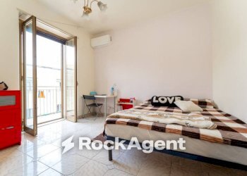 Camera da letto - Four-room apartment via Antico Corso, 2, Catania - photo 10