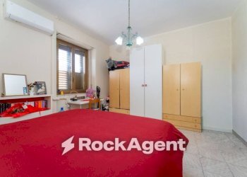 Camera da letto - Four-room apartment via Antico Corso, 2, Catania - photo 16