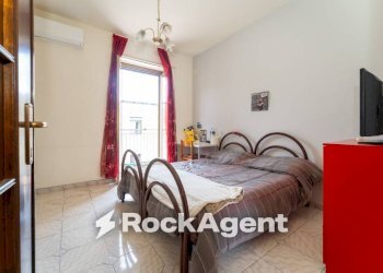 Camera da letto - Four-room apartment via Antico Corso, 2, Catania - photo 19