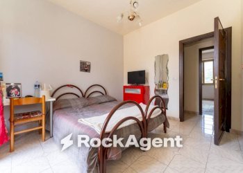 Camera da letto - Four-room apartment via Antico Corso, 2, Catania - photo 20