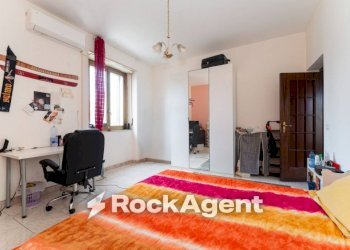 Camera da letto - Four-room apartment via Antico Corso, 2, Catania - photo 28