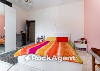 Camera da letto - Four-room apartment via Antico Corso, 2, Catania - photo 29