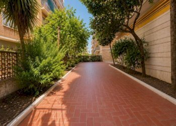 Interno palazzo - Quadrilocale via delle Baleniere, 92, Roma (zona Lido di Ostia) - foto 20