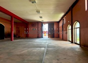 Interno non residenziale - Magazzino Treiso - foto 3
