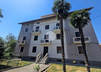 Four-room apartment Via Biella, Candelo - photo 1