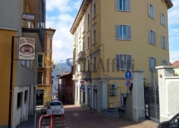 Three-room apartment Luino - photo 1