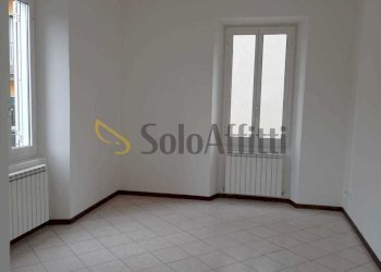 Three-room apartment Luino - photo 4