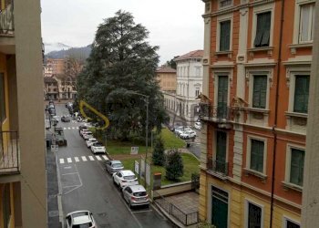 Three-room apartment Luino - photo 8