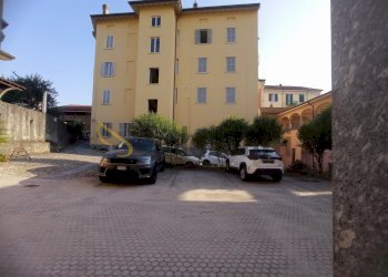 Three-room apartment Luino - photo 14
