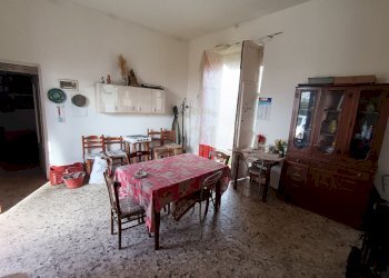cucina casa 3 - Terreno agricolo GRV6+27 Paternò, Città metropolitana di Catania, Paternò - foto 7