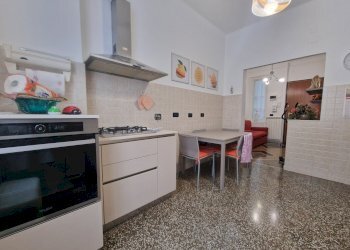 cucina tris appartamento via donghi san fruttuoso - Appartamento Via Donghi 24, Genova (zona San Fruttuoso) - foto 3