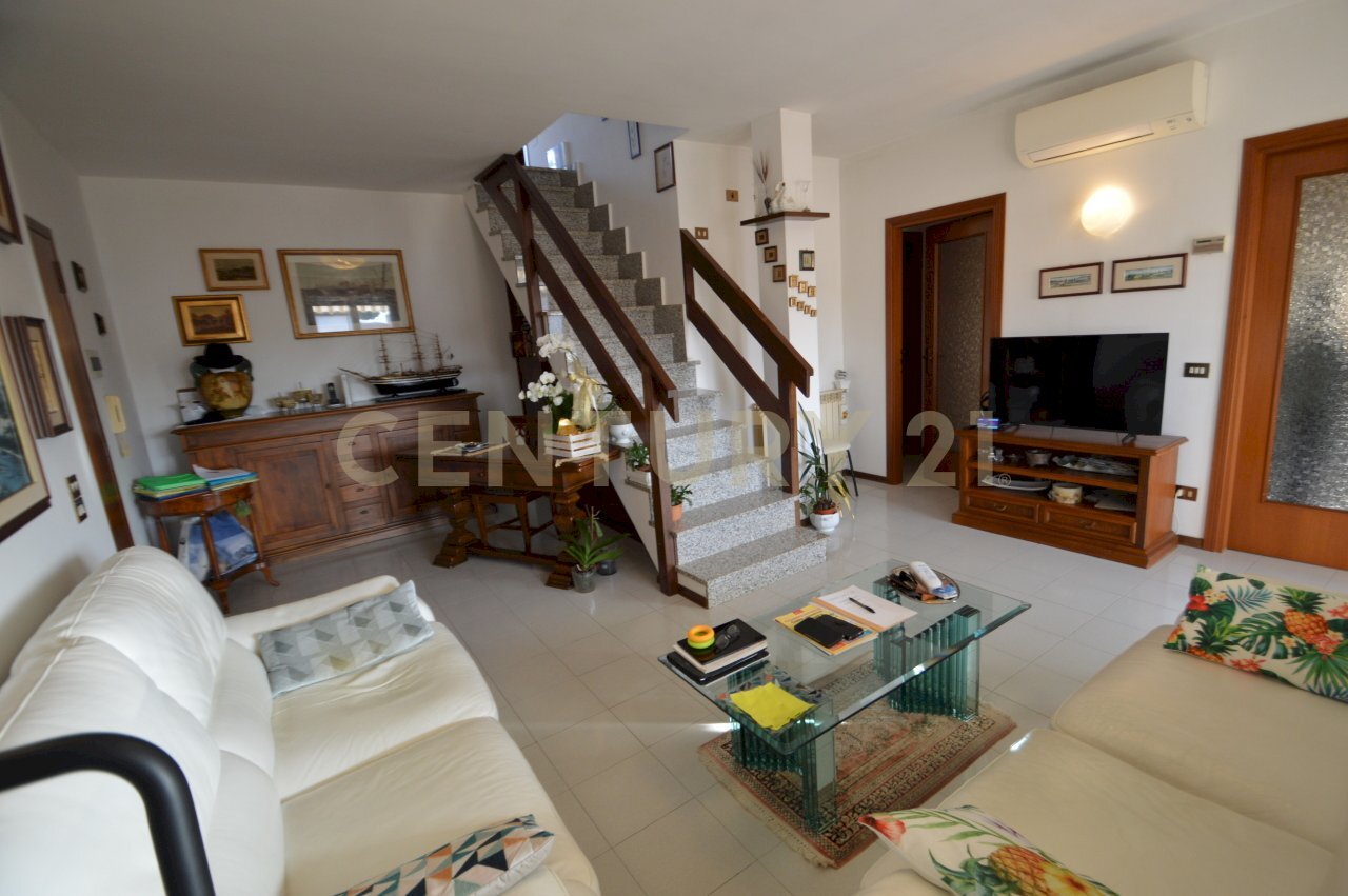DSC_0411.JPG - Four-room apartment Via Giovanni Verga, Grosseto - photo 3