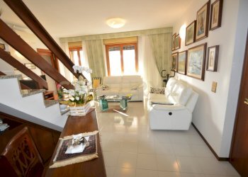DSC_0407.JPG - Four-room apartment Via Giovanni Verga, Grosseto - photo 4